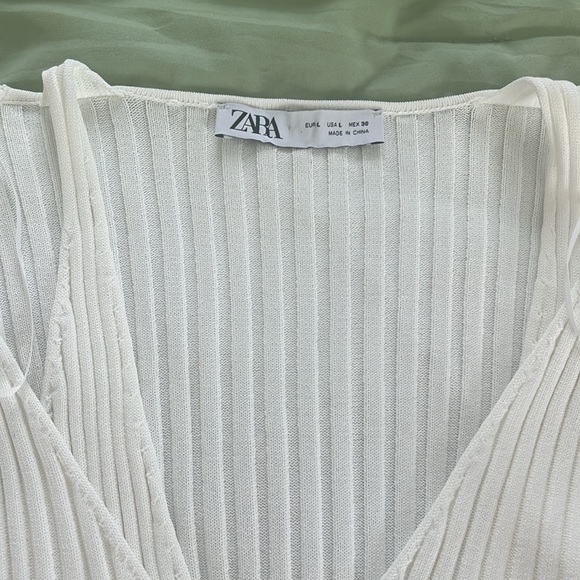 White knit Zara blouse-Brand new, never worn - Picture 2 of 5